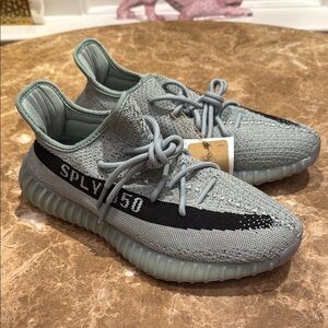 adidas Yeezy Boost 350 V2 Gray Black Sneakers